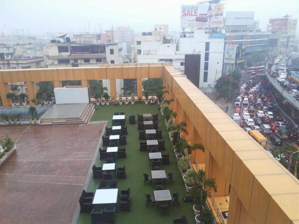 Hotel The Plaza Hyderabad Luaran gambar